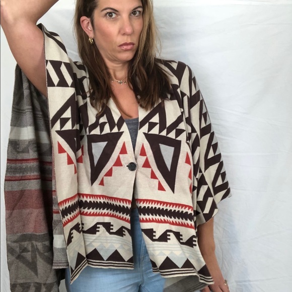 Sisters Southeastern Tribal Boho Poncho for Women - Picture 11 of 15